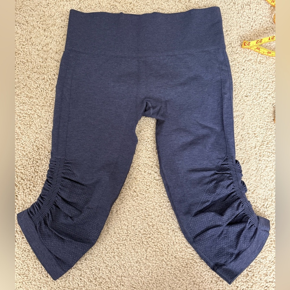 Lululemon Heathered Purple Seamless Capri Leggings